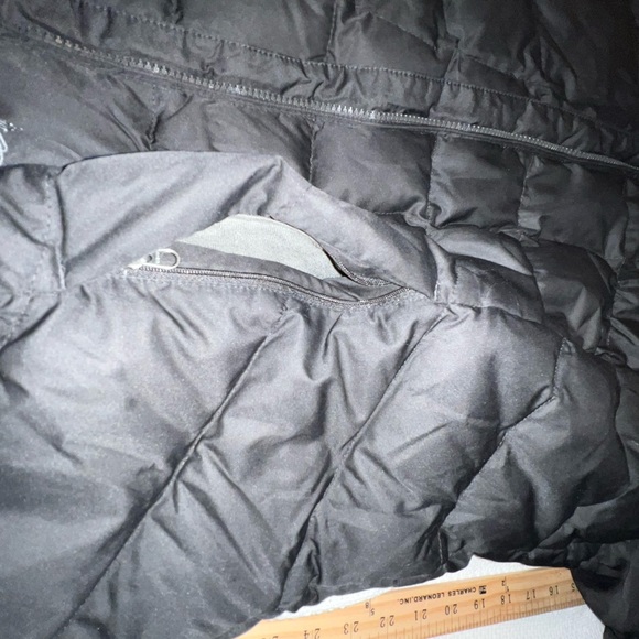 #3332. Eddie Bauer Women's Black Down Filled Quilted Puffer Coat. Size XXL - Picture 6 of 12